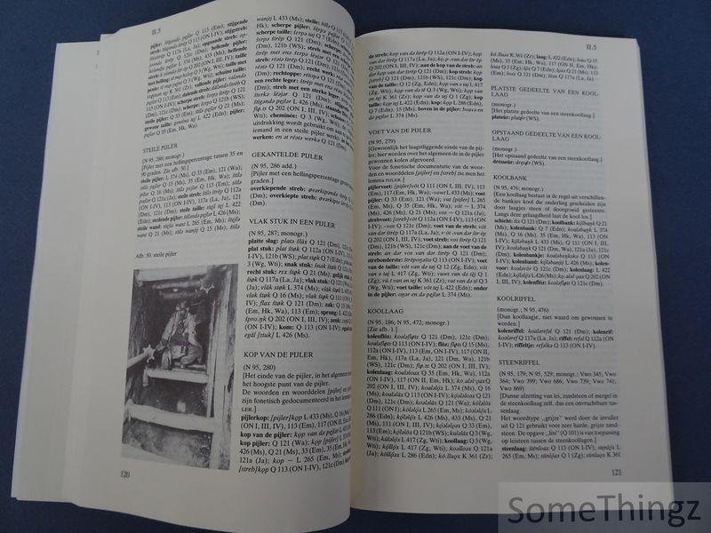 Crompvoets, H. en H.H.A. van de Wijngaard. - Woordenboek van de Limburgse dialecten. II. Niet-agrarische vakterminologieën. Aflevering 5: mijnwerker