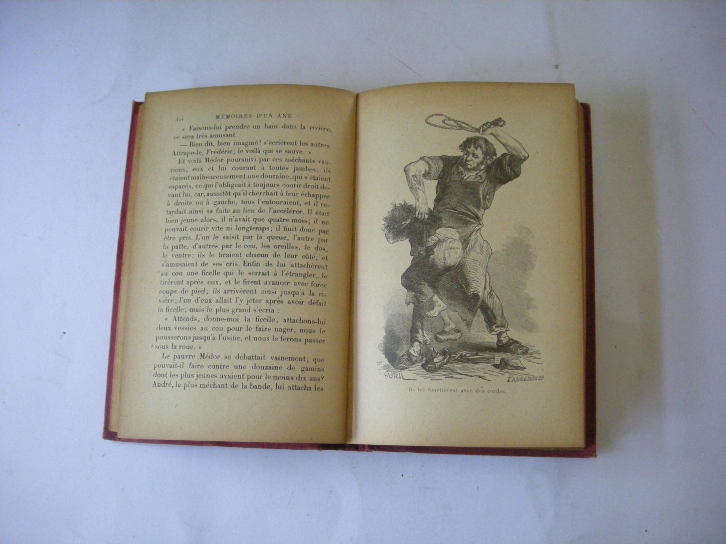 Segur, Mme La Comtesse de, nee Rostopchine / Castelli, H. illustr.. - Memoires d'un Ane