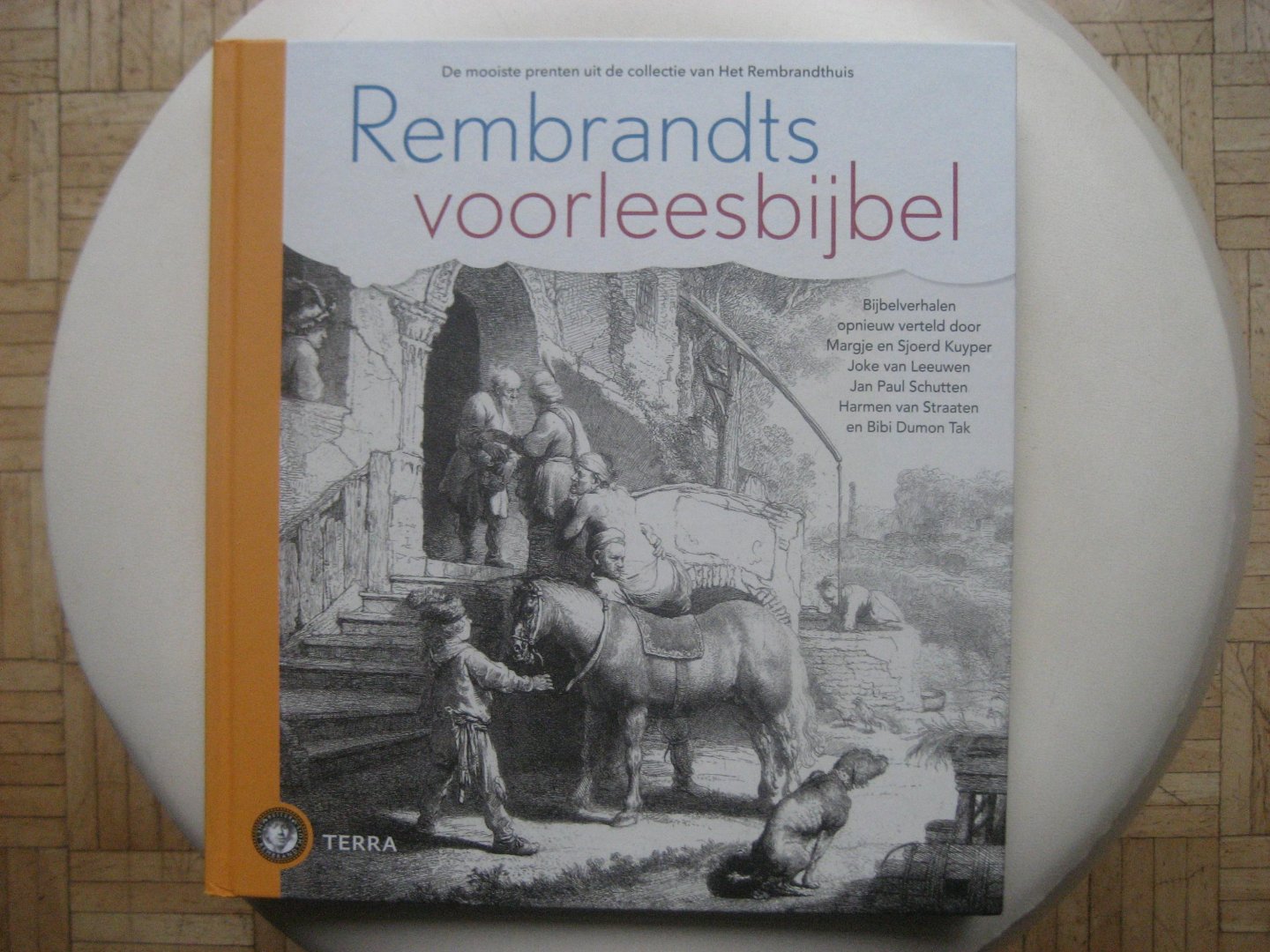 Harmen van Straaten, Sjoerd Kuyper e.a. - Rembrandt's voorleesbijbel / De mooiste bijbelverhalen opnieuw verteld door beroemde kinderboekenschrijvers