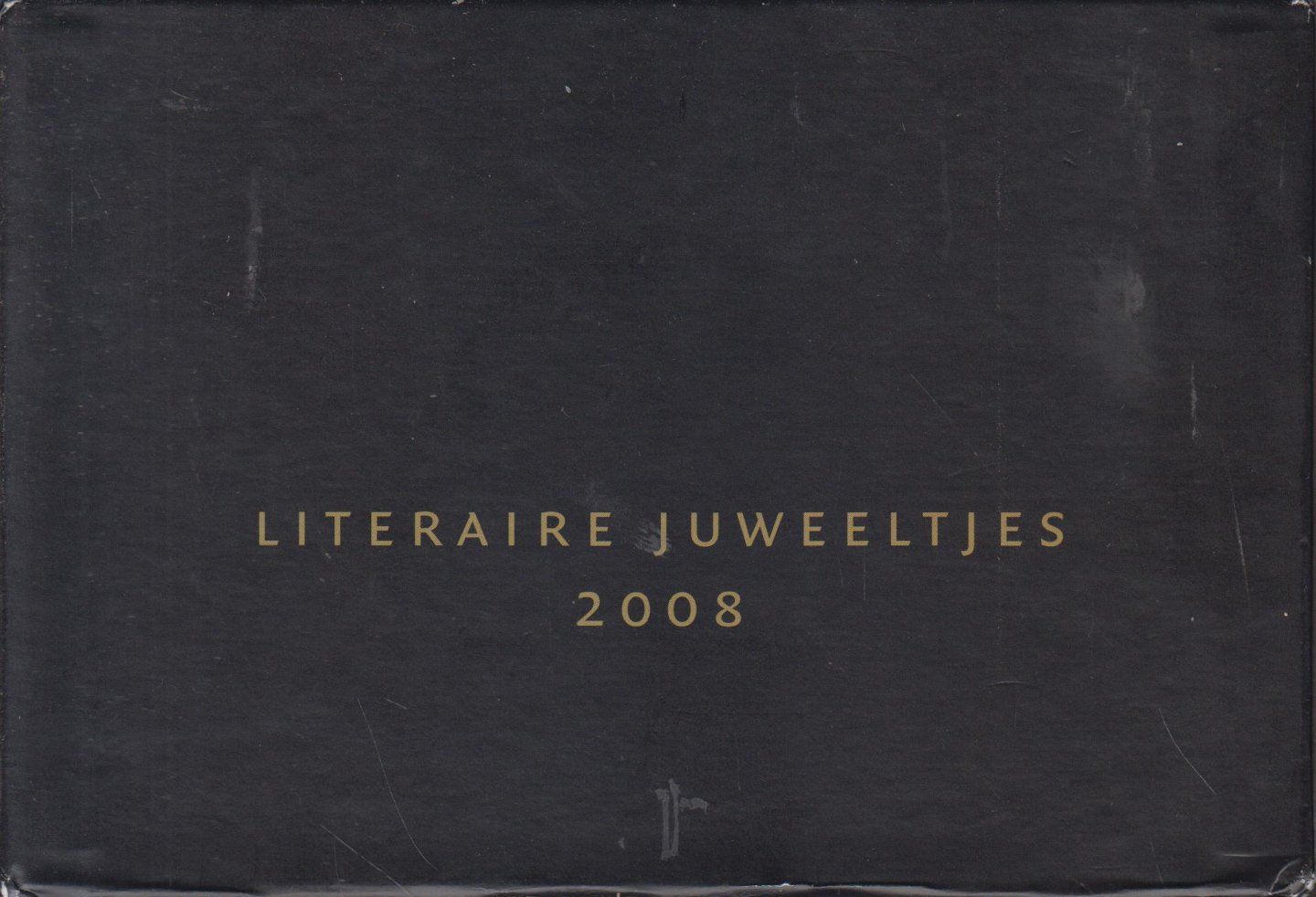 Gerbrand Bakker Yvonne Kroonenberg Frank Westerman P F Thomese Abdelkader Benali J J Voskuil Menje van Keulen Jeroen Brouwers Esther Verhoef Tineke Beishuizen Susan Smit Nilgun Yerli - Complete cassette met de 12 Literaire Juweeltjes uit 2008.