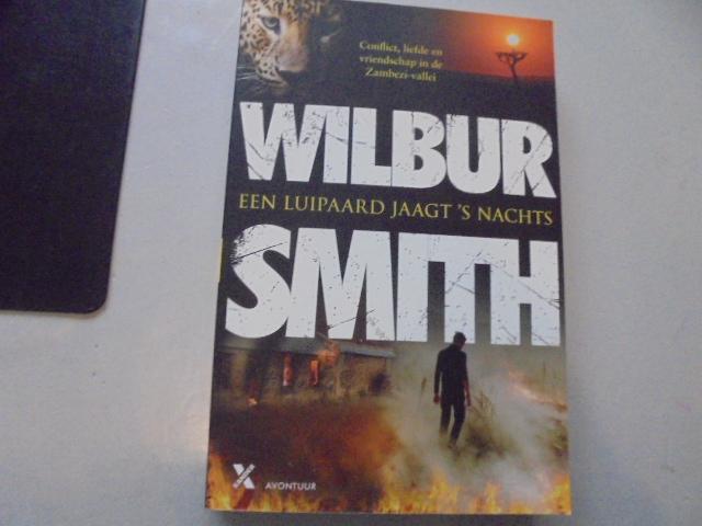 Smith, Wilbur - Een luipaard jaagt 's nachts