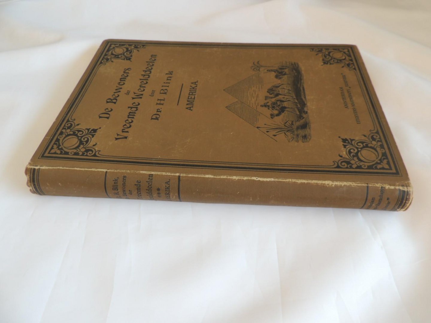 Blink, H - De Bewoners der Vreemde Werelddeelen. Afrika-Azië-Amerika-Australië; in hun leven, zeden en gewoonten, naar hun staatkundige, economische en sociale ontwikkeling en tevens in hun verhouding tot Europesche volken beschreven