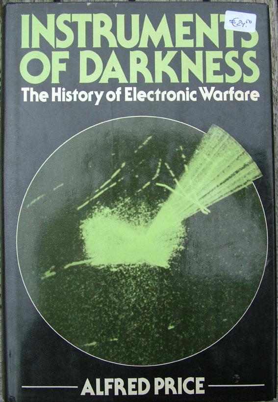 Price, A - Instruments of Darkness, history of electronic warfare 1939-1940