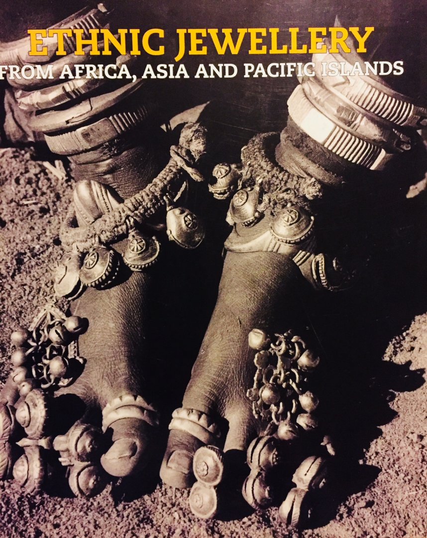 van der Star, Rene.   Stokmans, Michiel. Elsevier. - Ethnic Jewellery from Africa, Asia and Pacific Islands.