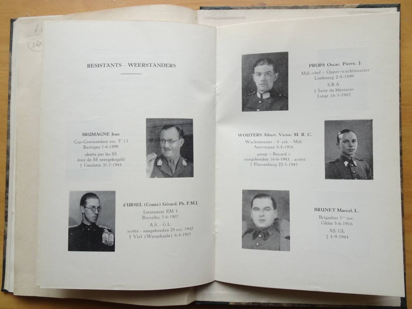 Maele, W. Pierre van & Jules De Boeck. - Het 2de Gidsen-Regiment te Velde. Belevenissen uit de Veldtocht van Mei 1940, voorafgegaan door een inleiding betreffende de wederoprichting van het 2 G. en door een voorwoord handelend over de Mobilisatieperiode.