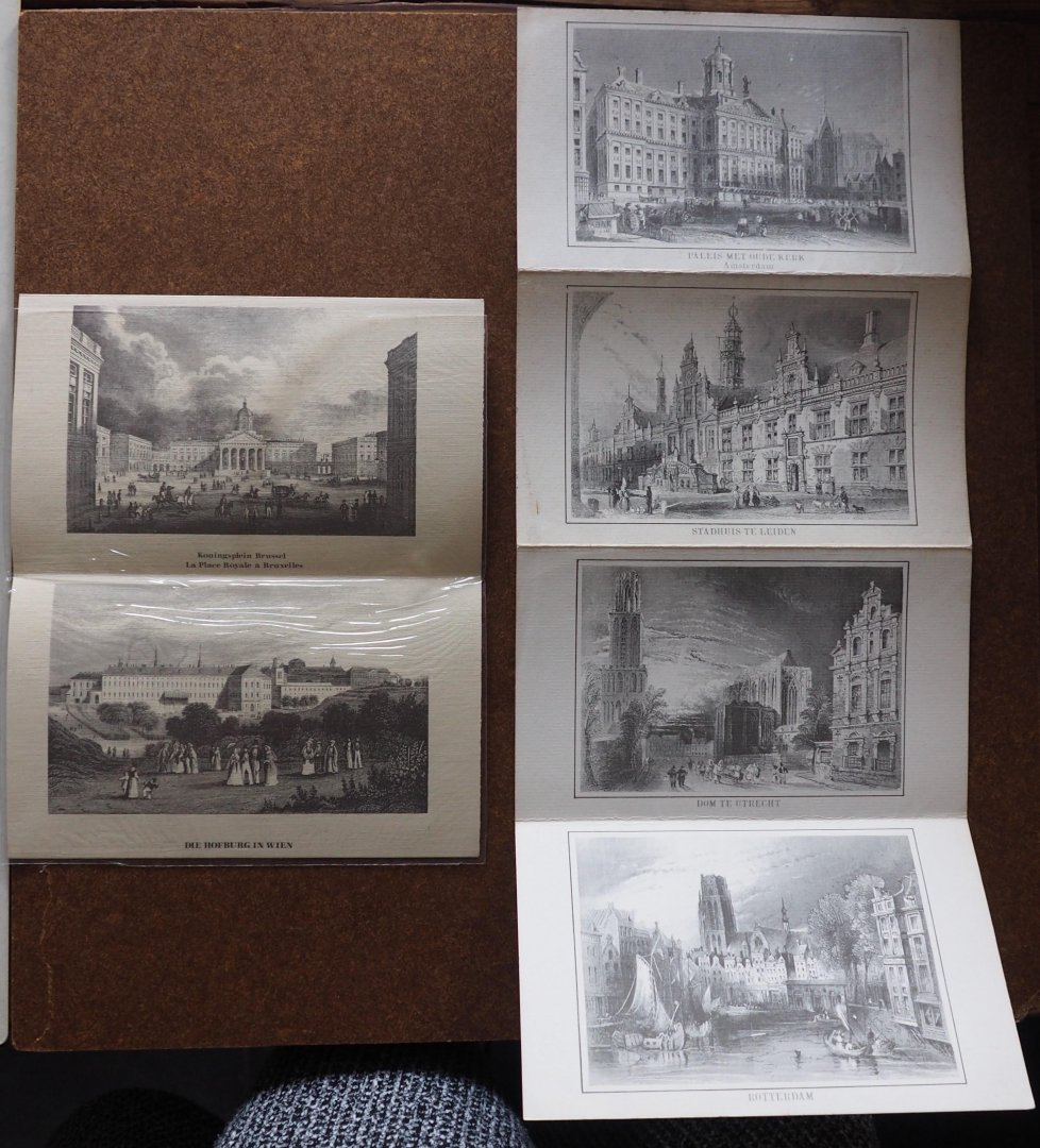  - 4 Afbeeldingen van gebouwen in Nederland waaronder Paleis met Oude Kerk Amsterdam en 4 afbeeldingen in Europa waaronder Koningsplein Brussel