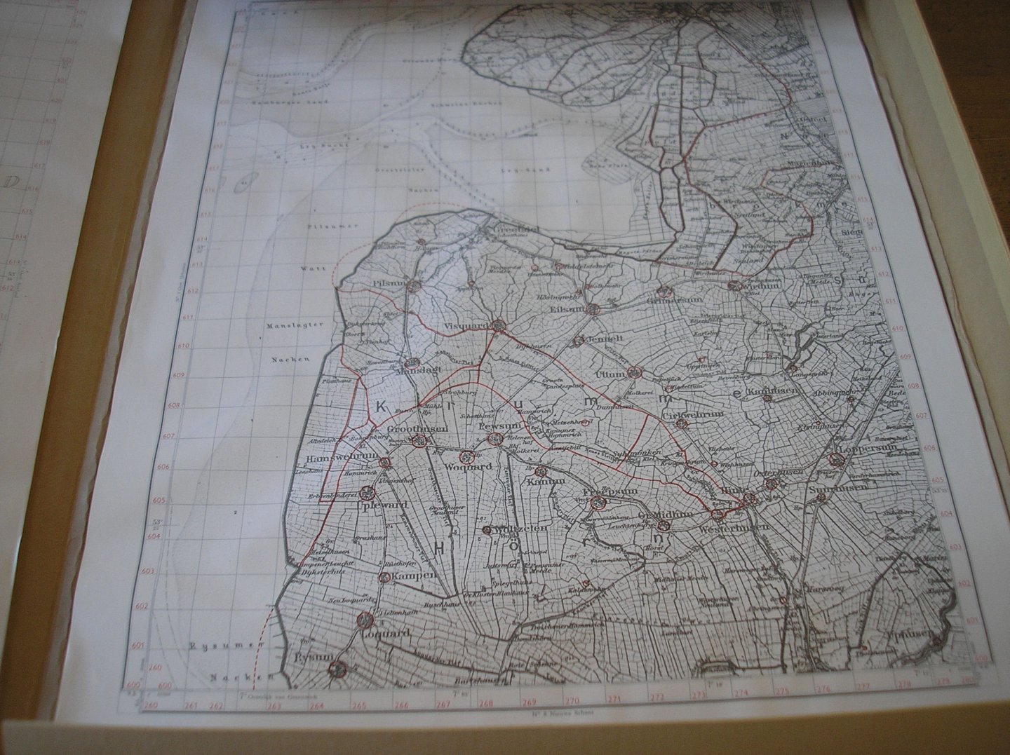 Halbertsma, H. - Terpen tussen Vlie en Eems. Een geografische-historische benadering. Deel I: atlas en II:tekst.