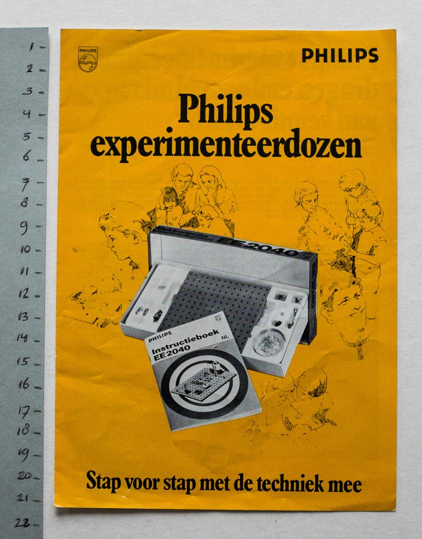 Philips Gloeilampenfabrieken Nederland n.v., Eindhoven - Philips experimenteerdozen - Stap voor stap met de techniek mee