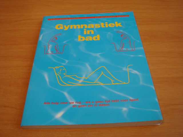 Traute Molik-Riemer & Alexander Sattler - Gymnastiek in bad