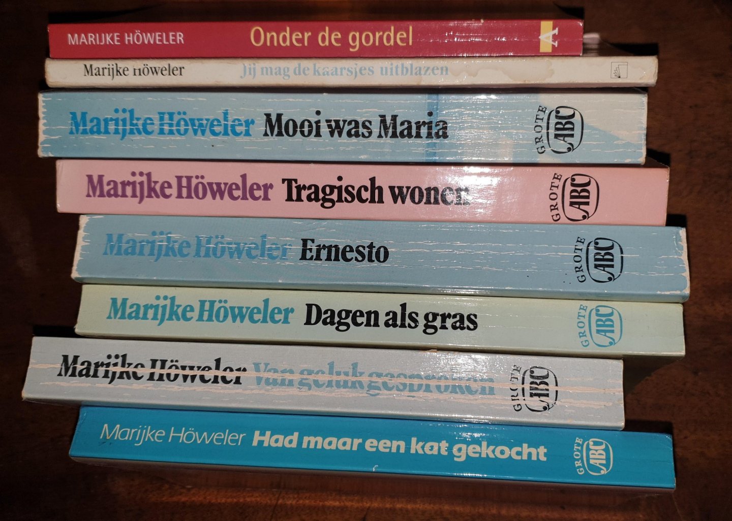 Howeler, Marijke - 8 boeken, in een koop.
