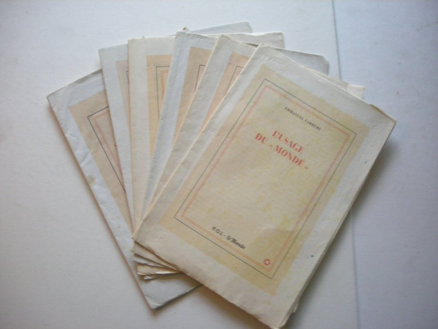 Carrere,E. /  Benacquista, T. / Jonquet, T.  / Ernaux, A. / Slocombe,R. / Djian, P. / Noguez, D. - L'usage de monde - Les cobayes - La folle aventure des bleus - L'occupation - Route 40 - Frictions - Saut a l'elastique dans le temps/La folle aventure des bleus
