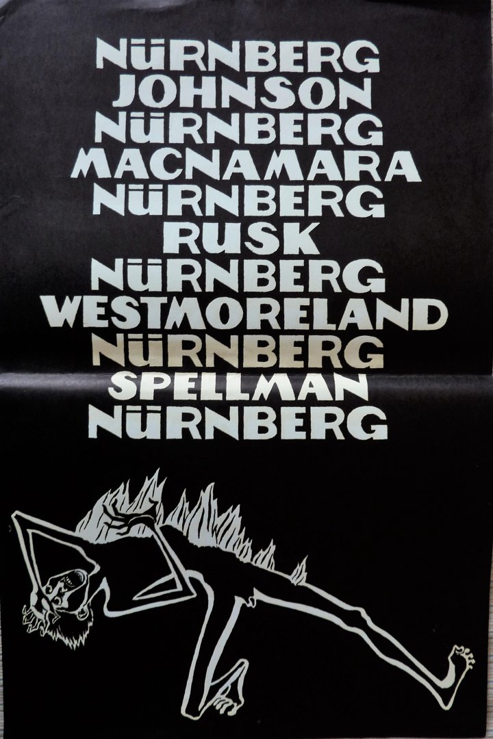 Affiche politiek Viet Nam - Nüenberg Johnson - Nürenberg Macnamara - Nürenberg Rusk - etc.