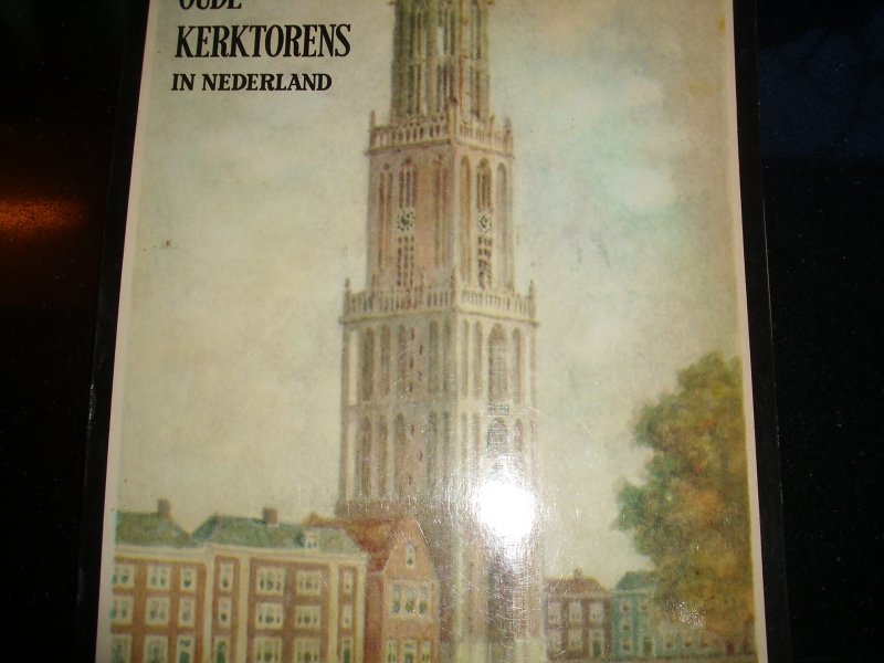 Molendijk, Leen - Oude kerktorens in Nederland. 32 aquarellen in meerkleurendruk