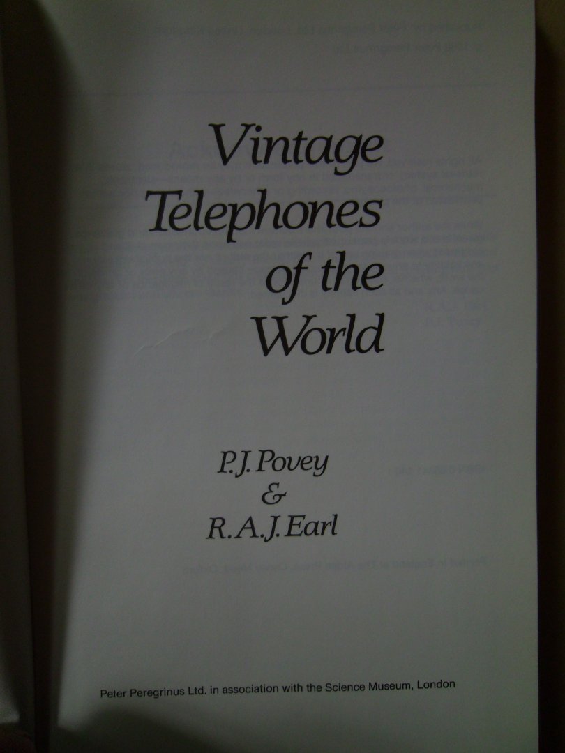 P. J. Povey R. A. J. Earl - Vintage Telephones History of Technology Series 8