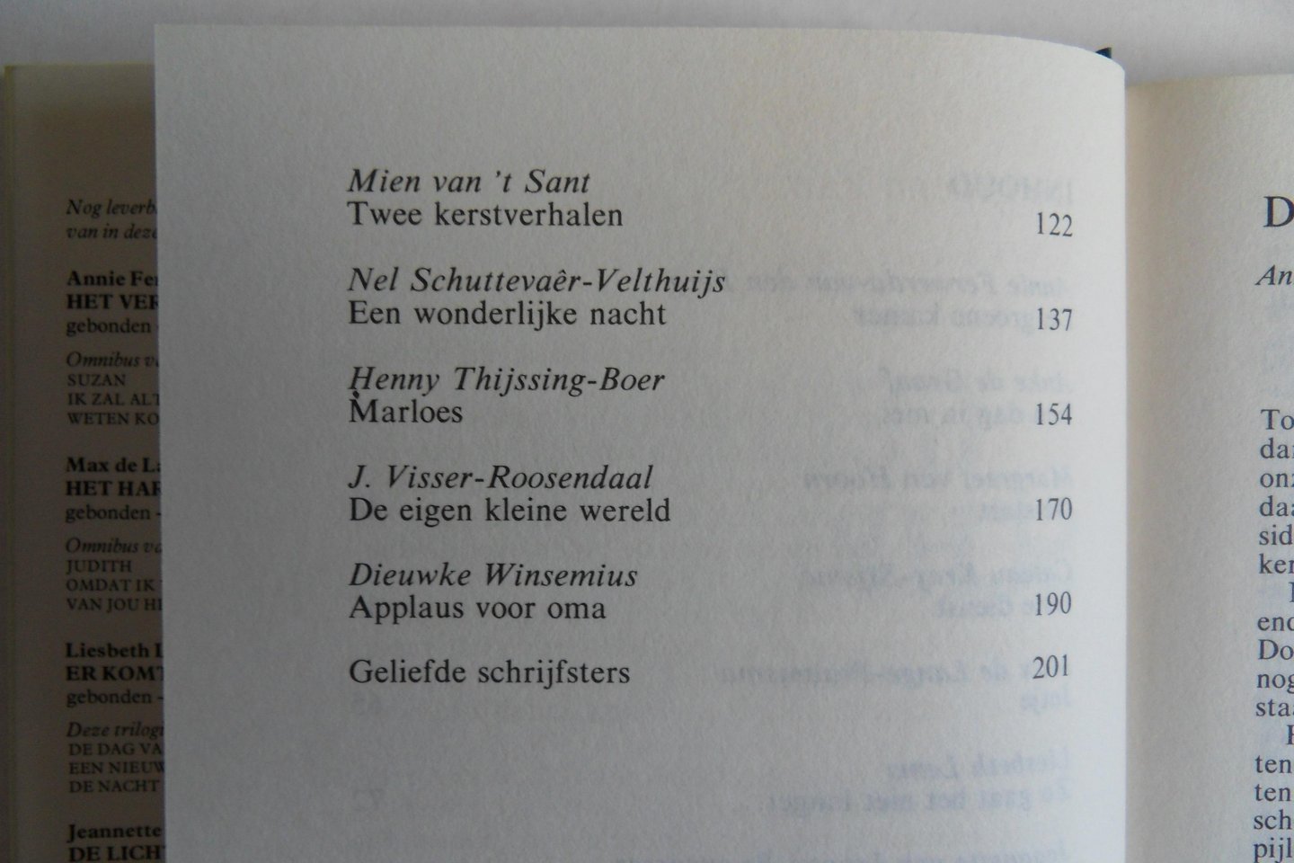 Ferwerda-van den Berg, Annie; Graaf, Anke de; e.a. - Geliefde schrijfsters. - 15 Korte Verhalen. [ merendeel niet eerder gepubliceerd ].