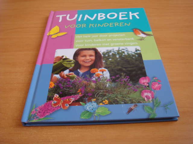 Markmann, Erika - Tuinboek voor kinderen - Het hele jaar door projecten voor tuin, balkon en vensterbank voor kinderen met groene vingers
