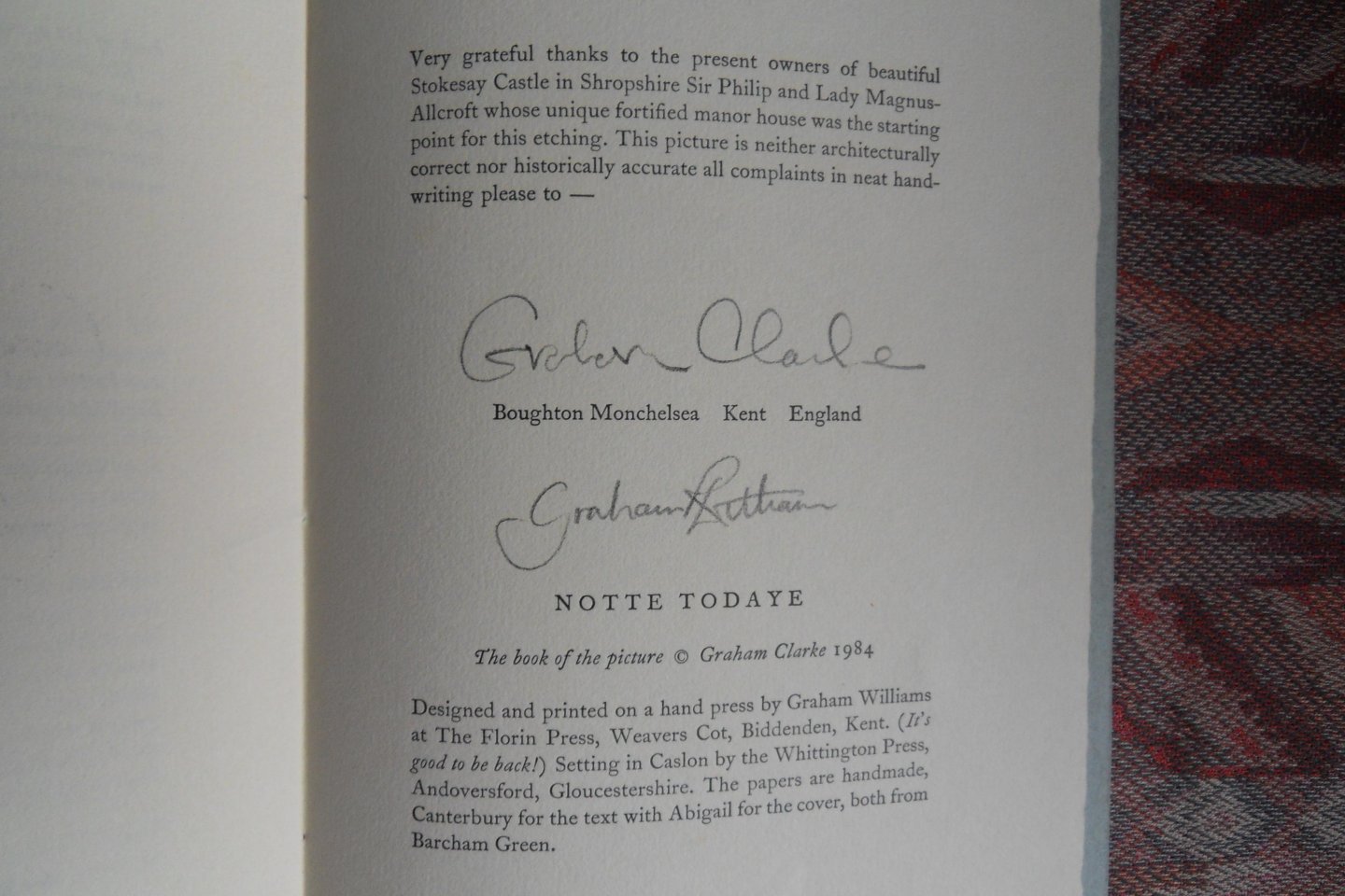 Clarke, Graham (Gesigneerd door de artiest en de drukker). - Notte Todaye. - The book of the picture. - Herewith some notes for the interested. [ Beperkte oplage - maar aantal niet vermeld ].