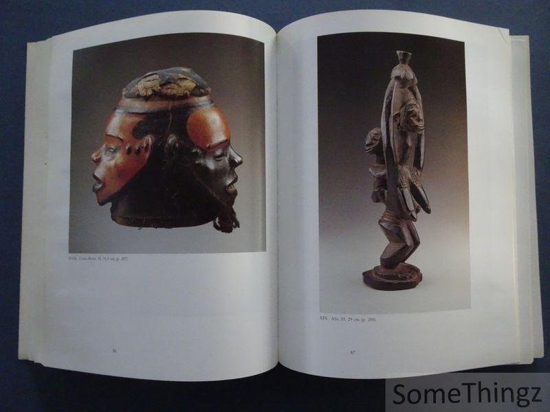 Debbaut,Jan, e.a. (eds). - Utotombo. Kunst uit Zwart-Afrika in Belgisch privé-bezit.