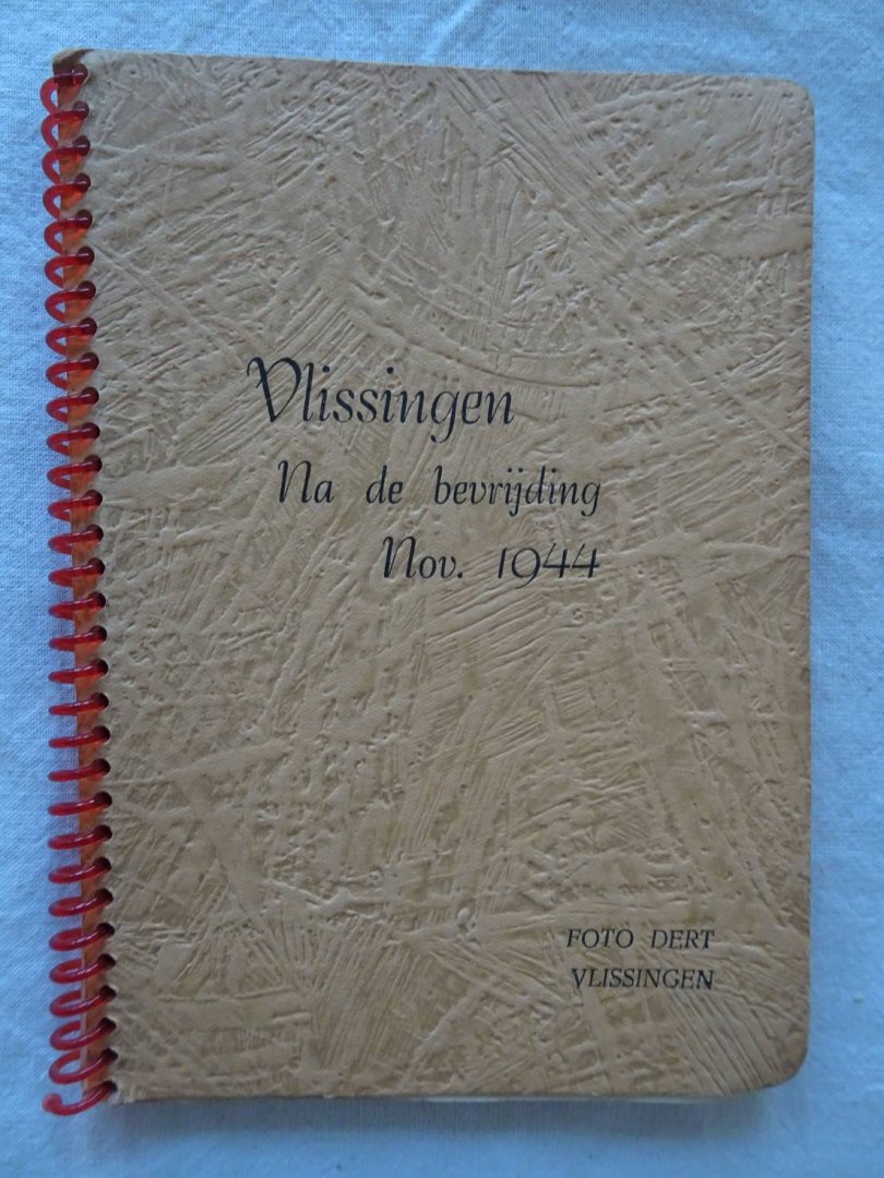 Dert, (Foto Dert Vlissingen). - Vlissingen. Na de bevrijding. Nov. 1944.