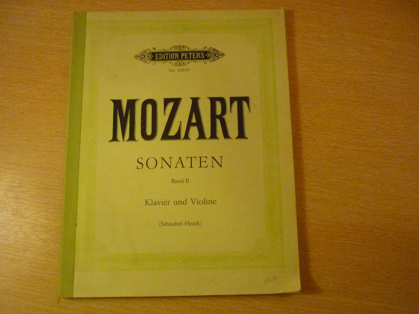 Mozart. W.A. (1756 – 1791) - Sonaten für Klavier und Violine - Band II - sonate 10 t/m. 19; (Arthur Schnabel und Carl Flesch)