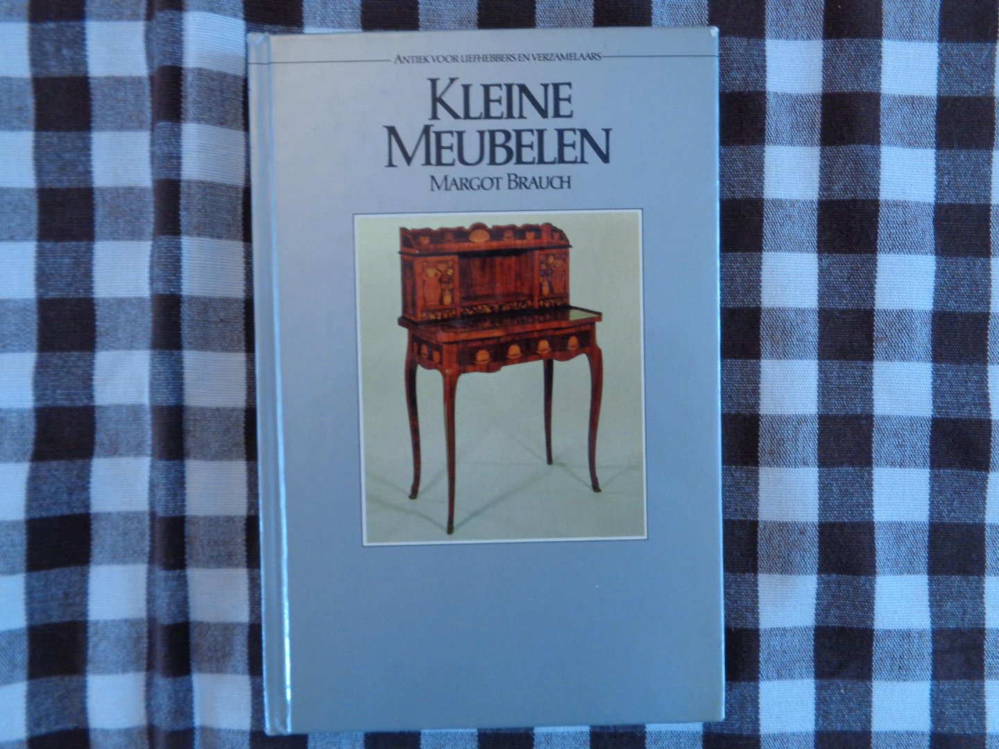 margot brauch - kleine meubelen