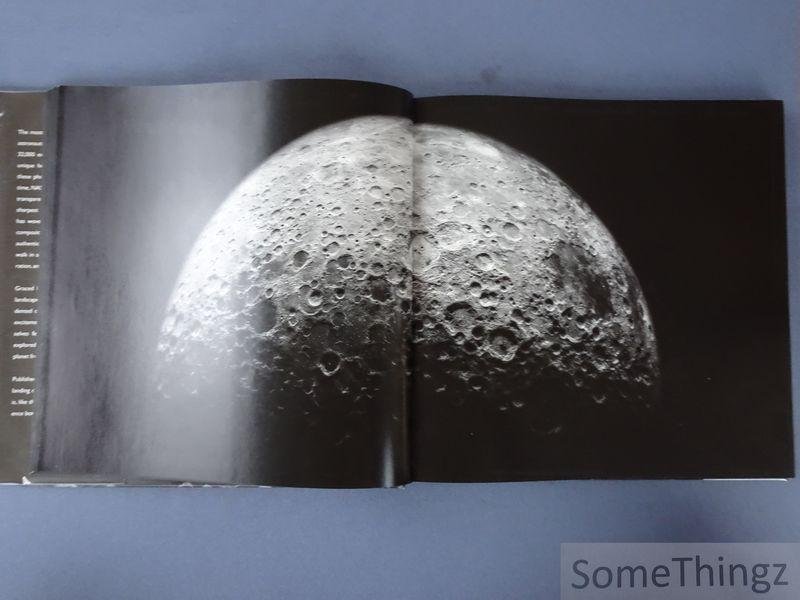 Light, Michael / Chaikin, Andrew (essay). - Full Moon.