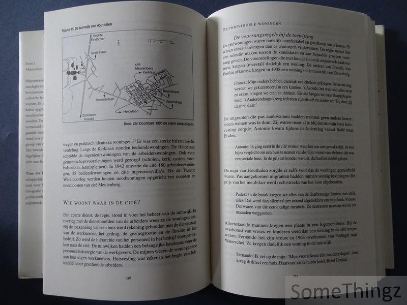 De Rijck, Tine / Van Meulder, Griet. - De ereburgers. Een sociale geschiedenis van de Limburgse mijnwerkers.