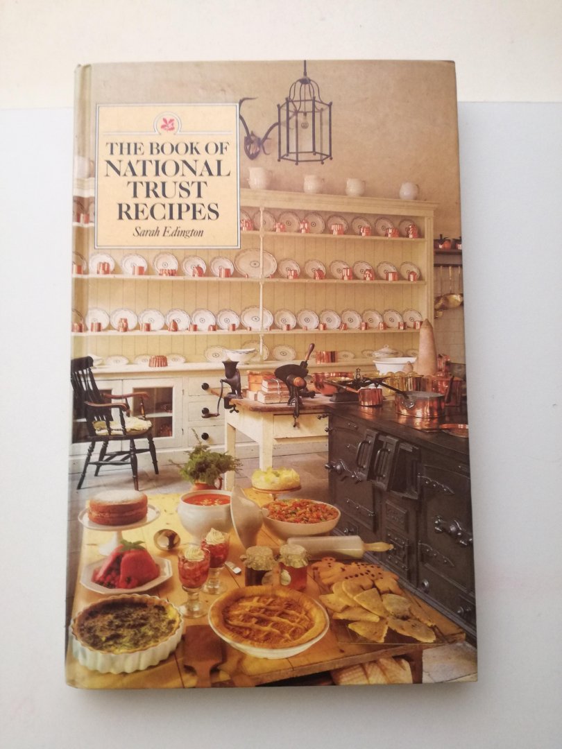 Sarah Edington - The book of National Trust Recipes