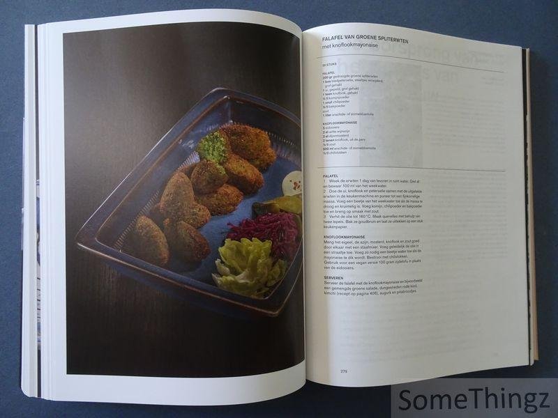 Karin Gaillard e.a. (samensteller). - Kunst en koken: kookboek van Keramiekmuseum Princessehof.