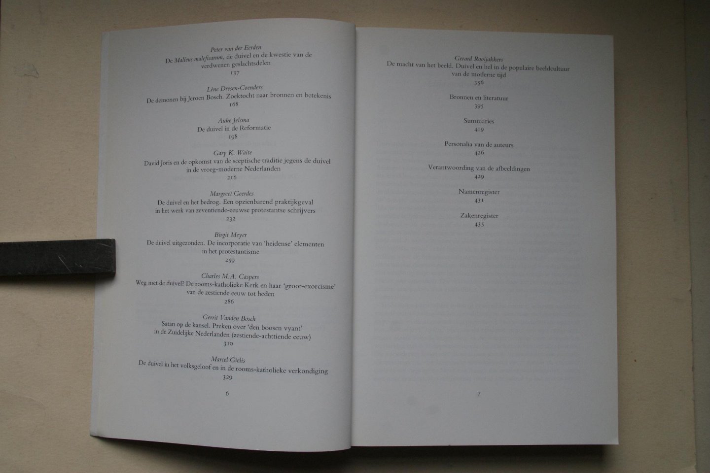 G. Rooijakkers - cultuurhistorische speurtocht door de Lage Landen  DUIVELSBEELDEN