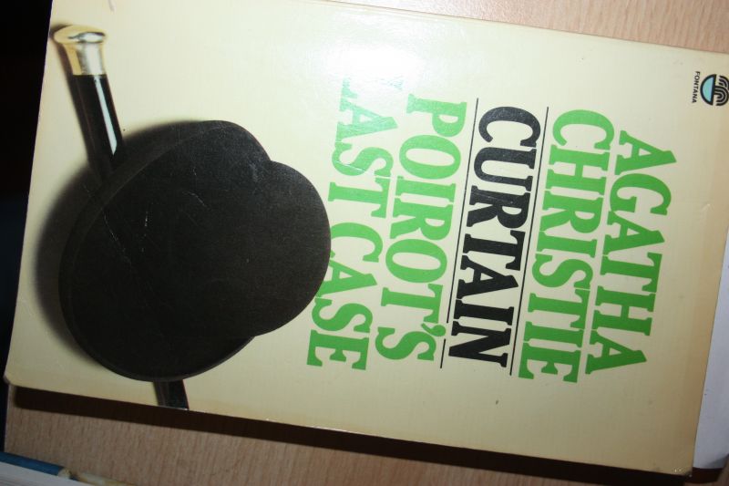 Christie Agatha - CURTAIN Poirot s last case.