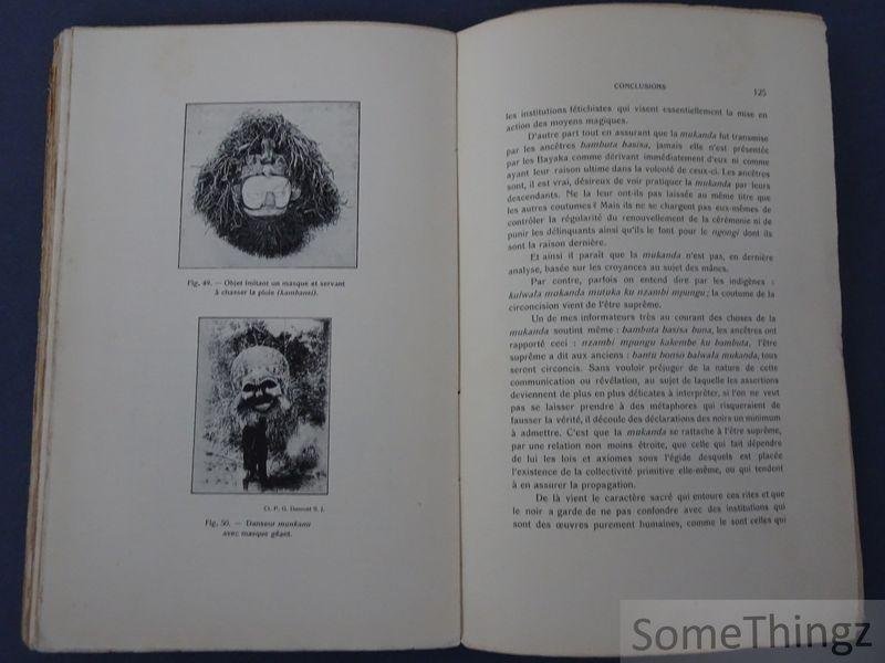 M. Plancquaert. - Les sociétés secrètes chez les Bayaka.