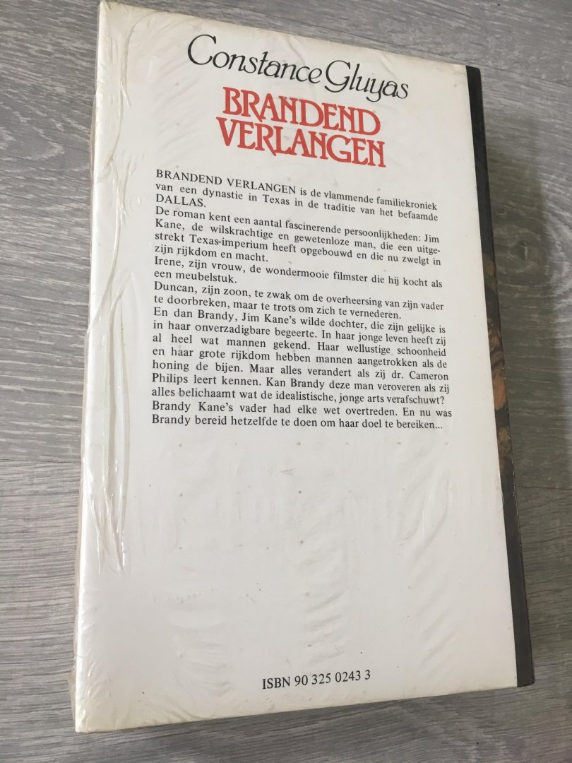 Constance Gluyas - Brandend verlangen