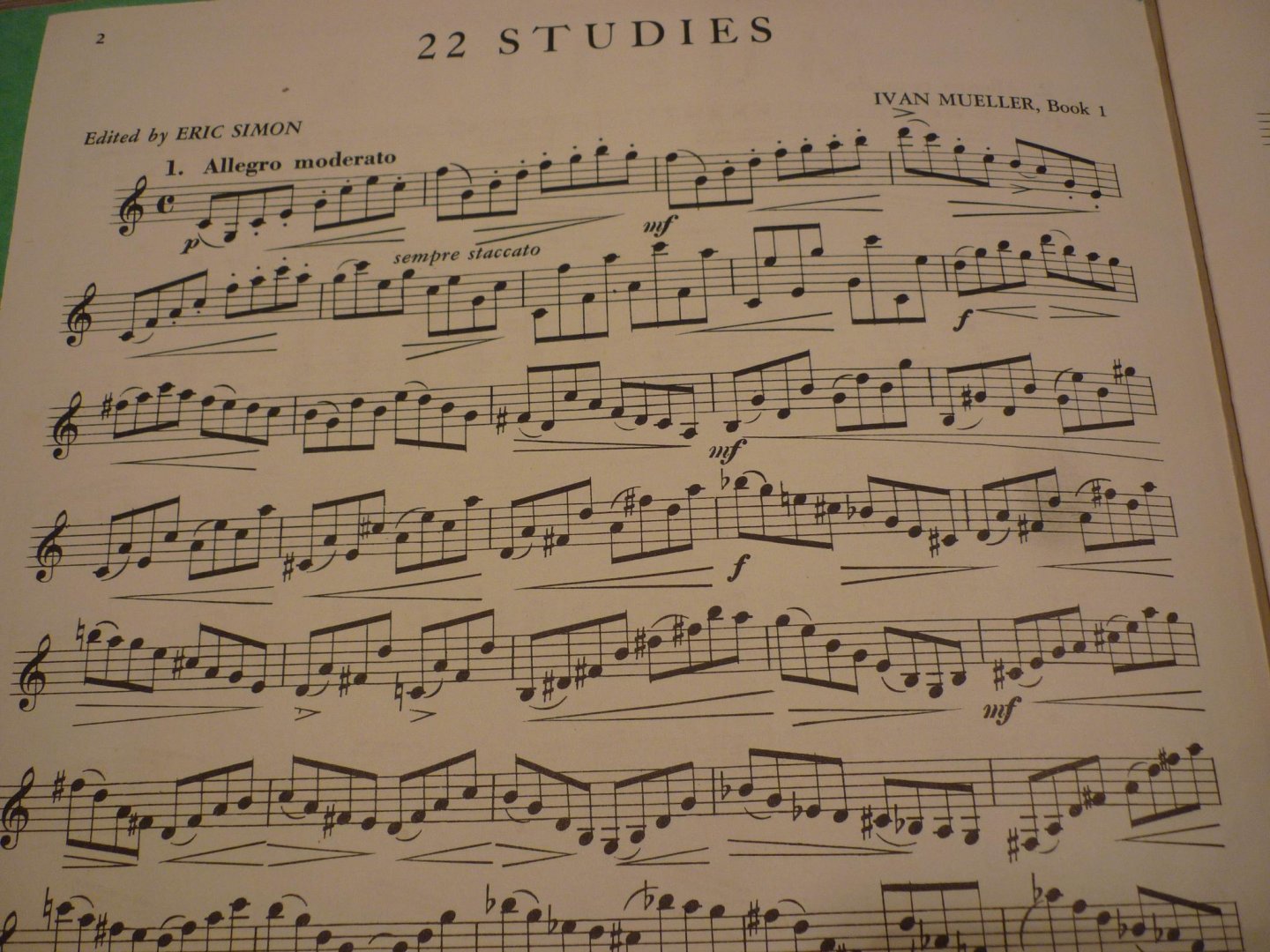 Mueller; Ivan - 22 Studies for Clarinet - Book I; edited by Eric Simon