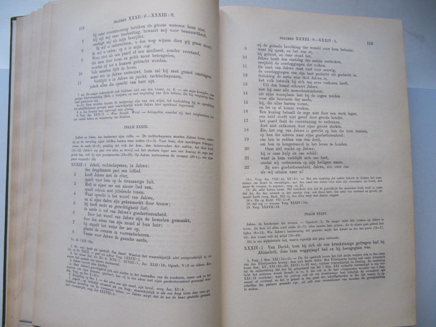 Inleidingen en aantekeningen voorzien door Dr. A. Kuenen e.a. - Het Oude Testament -  II Job:Maleachi