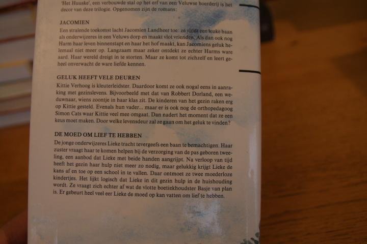 Burgers-Drost, Julia - Jacomien trilogie. (Jacomien, Geluk heeft vele deuren, De moed om lief te hebben)