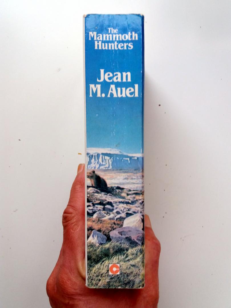 Auel, Jean M. - The Mammoth Hunters (ENGELSTALIG) (Earth's Children #3)