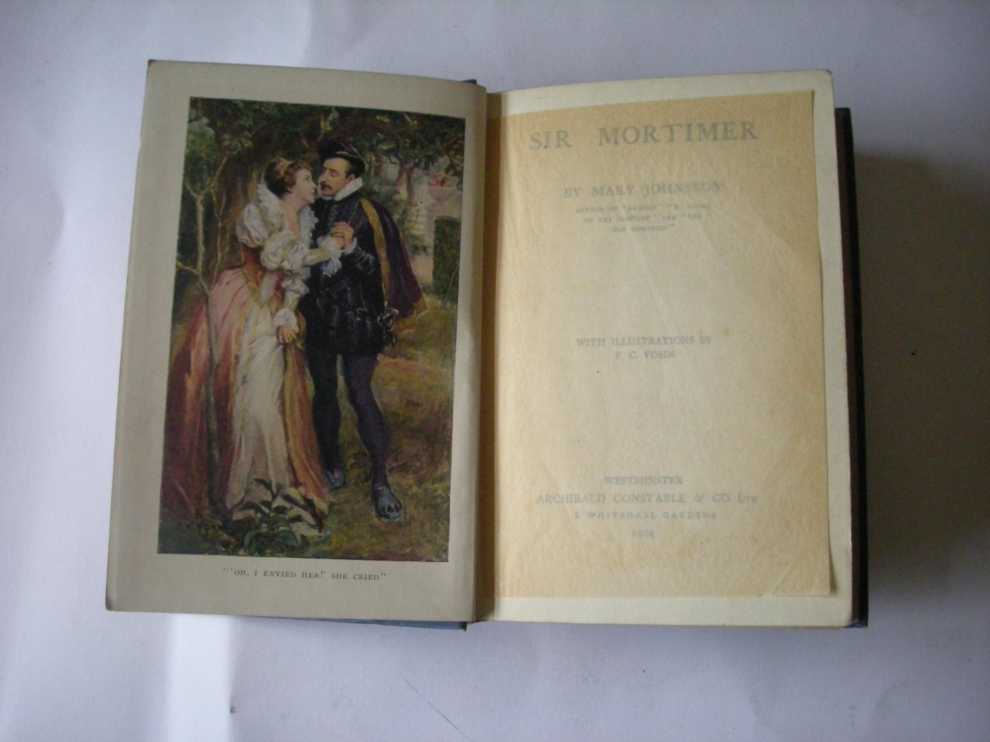 Johnston, Mary / Yohn,F.C., illustr. - Sir Mortimer