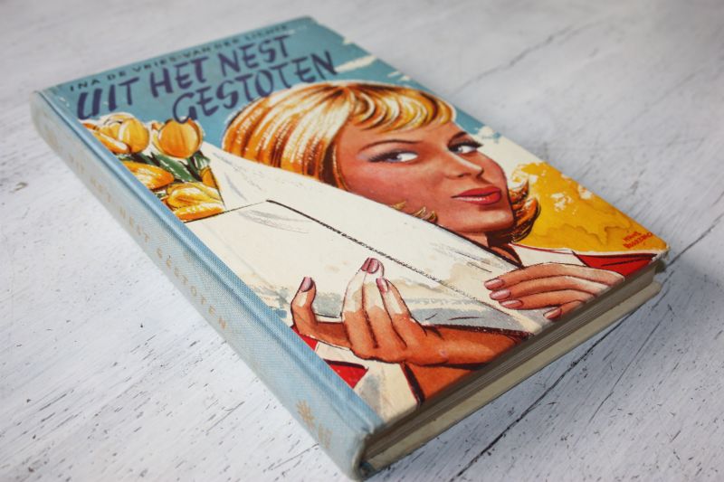 Vries de-Lichte van der Ina - Uit het nest gestoten