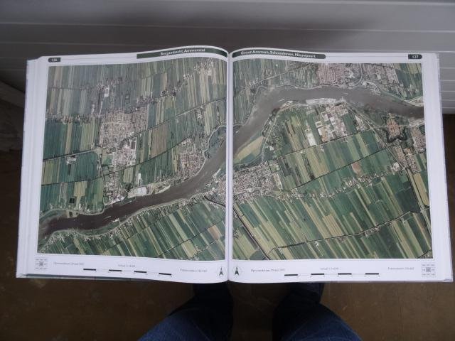 Kuiper, M. - Luchtfoto Atlas / Zuid-Holland / loodrecht luchtfoto  s schaal 1:14.000 van de provincie Zuid-Holland