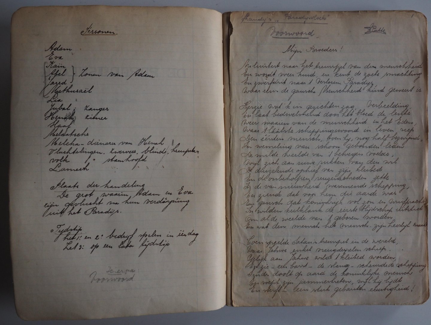 Alfons, Laudij; Andre, Rutten; - De Paradijsvloek.Toneeltekst schooltoneel op Vondels Adam in ballingschap hand geschreven tekst in schrift