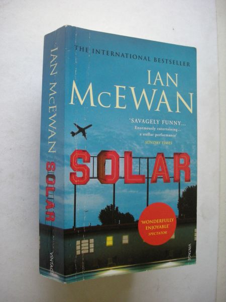 McEwan, Ian - Solar