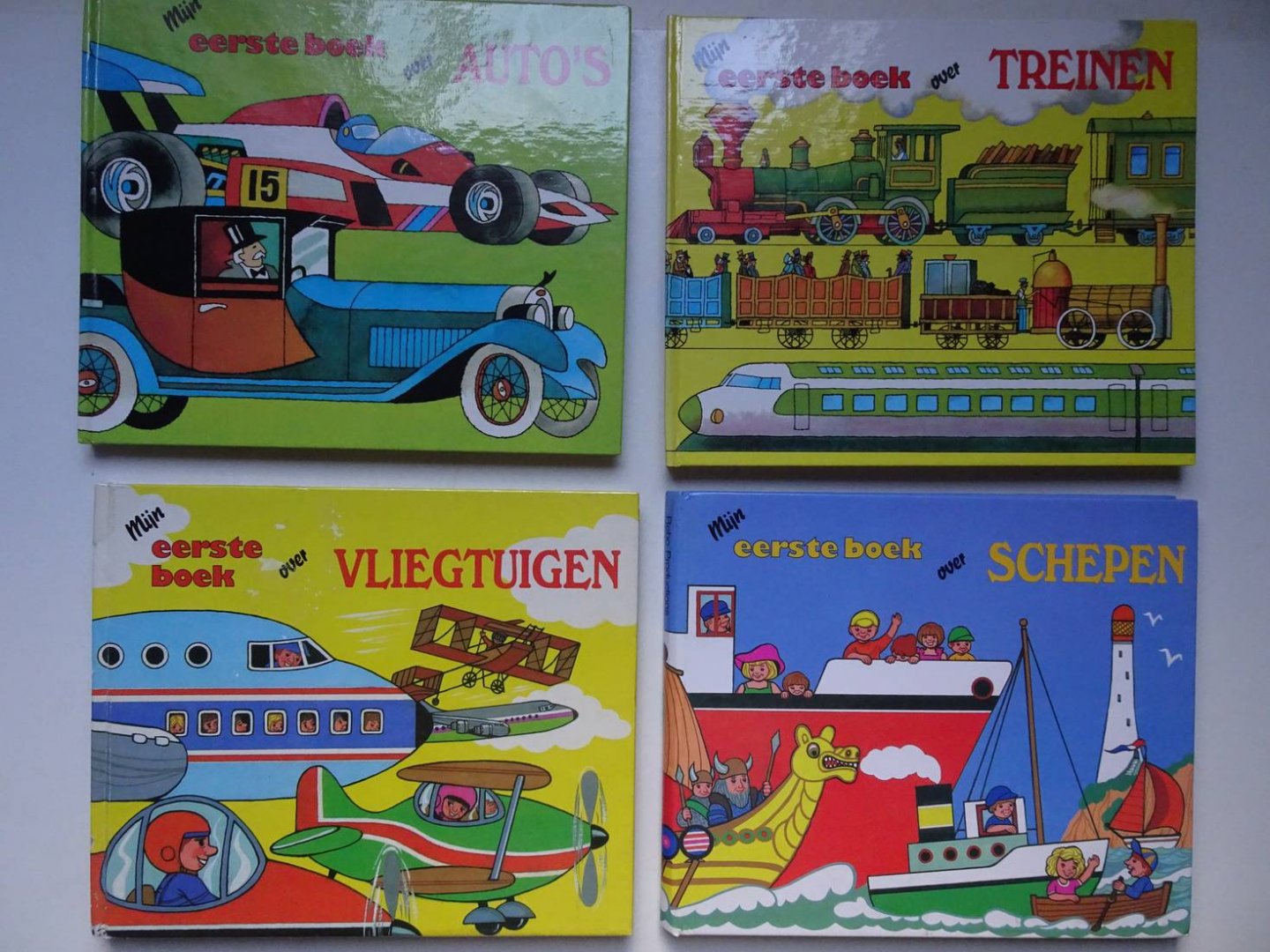 Pavlin, J. & G. Seda. - Mijn eerste boek over vliegtuigen/ Mijn eerste boek over treinen/ Mijn eerste boek over auto's/ Mijn eerste boek over schepen. 4 delen.