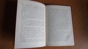 Kamphuis, J. - Katholieke vastheid. Enkele opmerkingen met betrekking tot de leer der onveranderlijkheid Gods.