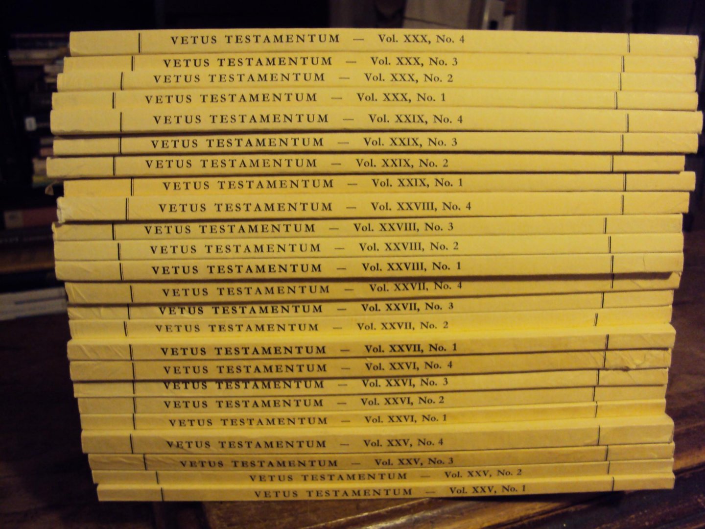  - Vetus Testamentum. Quarterly published by the International Organization of Old Testament Scholars. Volumes 25-30