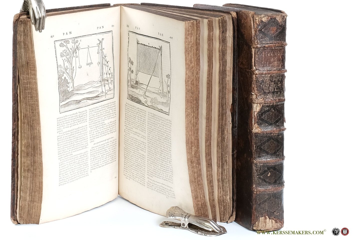 Chomel, Noel. - Dictionnaire oeconomique, contenant divers moyens d'augmenter son bien, et de conserver sa santé. [ 2 volumes ].