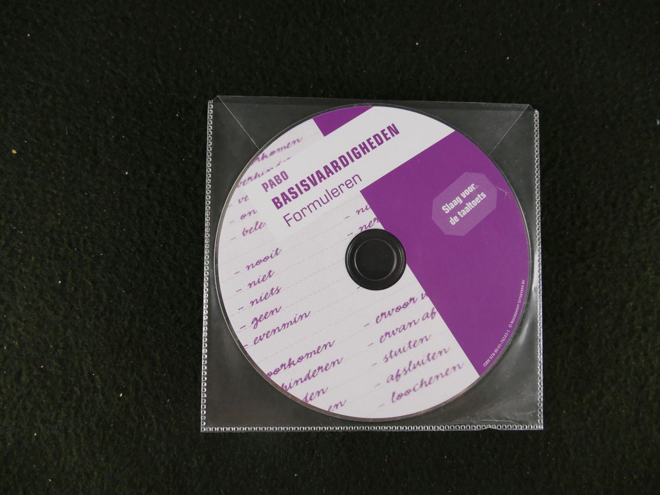 Christian, F. & Brouwer, A. - Basisvaardigheden Formuleren + cd-rom. (3 foto's)