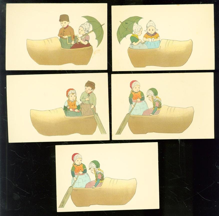 n.n - (PRENTBRIEFKAART  POSTCARD) 5 decoratieve briefkaarten met afbeeldingen van kinderen in klederacht in een klomp als roeibootje