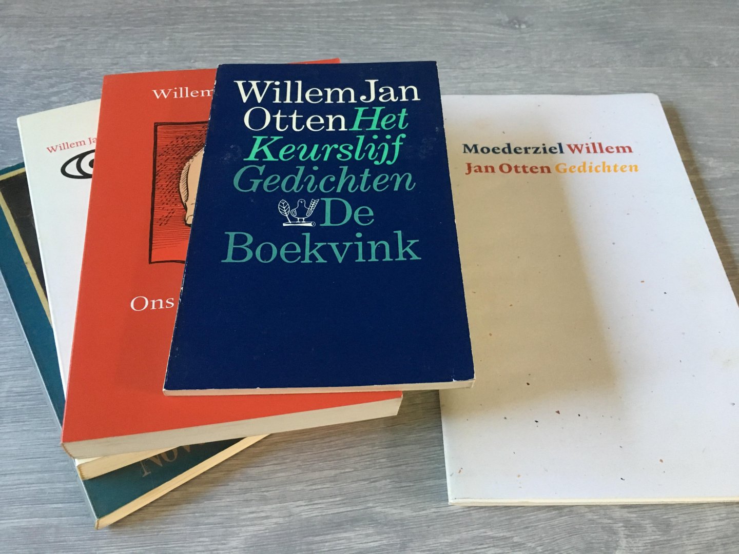 Willem Jan Otten - 5 uitgaven van Willem Jan Otten; Moederziel, Het Keurslijf, Ons mankeert niets, Een man van horen zeggen, De wijde blik, gesigneerd!