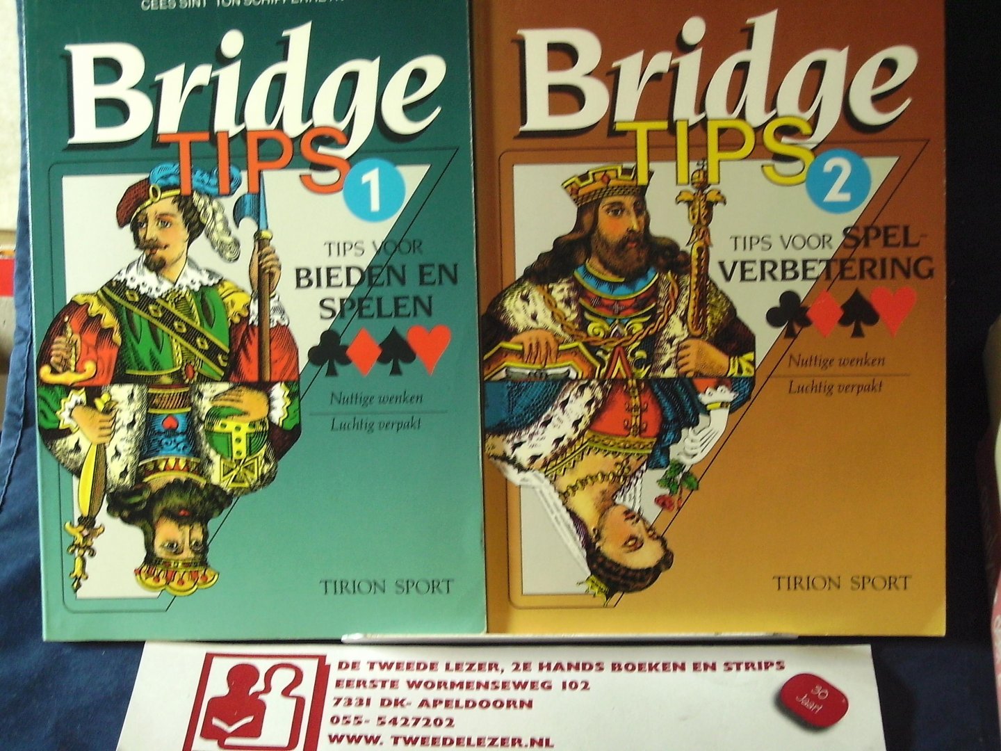 Sint, Cees, Ton Schipperheyn - 2 boeken :Bridge tips 1 Tips voor Bieden en Spelen & Bridge tips 2 tips voor spelverbetering Nuttige wenken luchtig verpakt